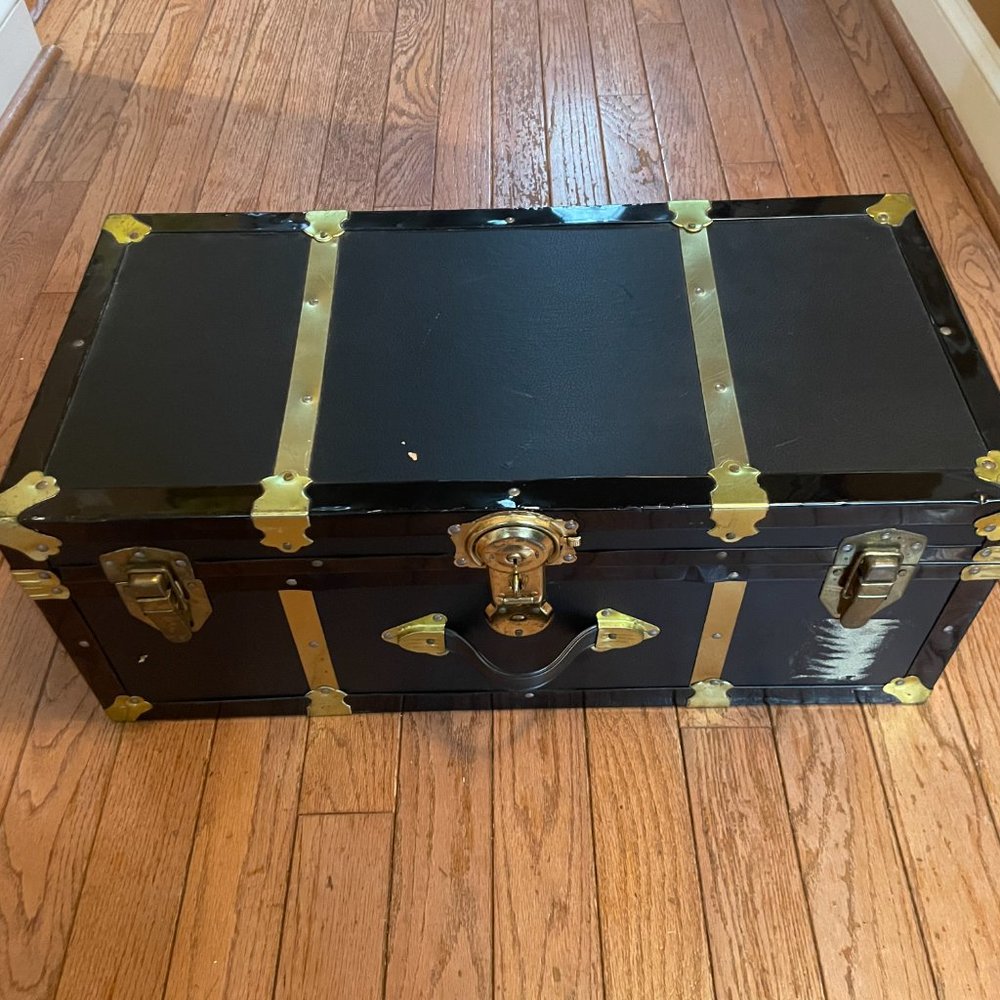 Vintage "Long Lock" Foot Locker Portable Storage Trunk Chest Made in USA